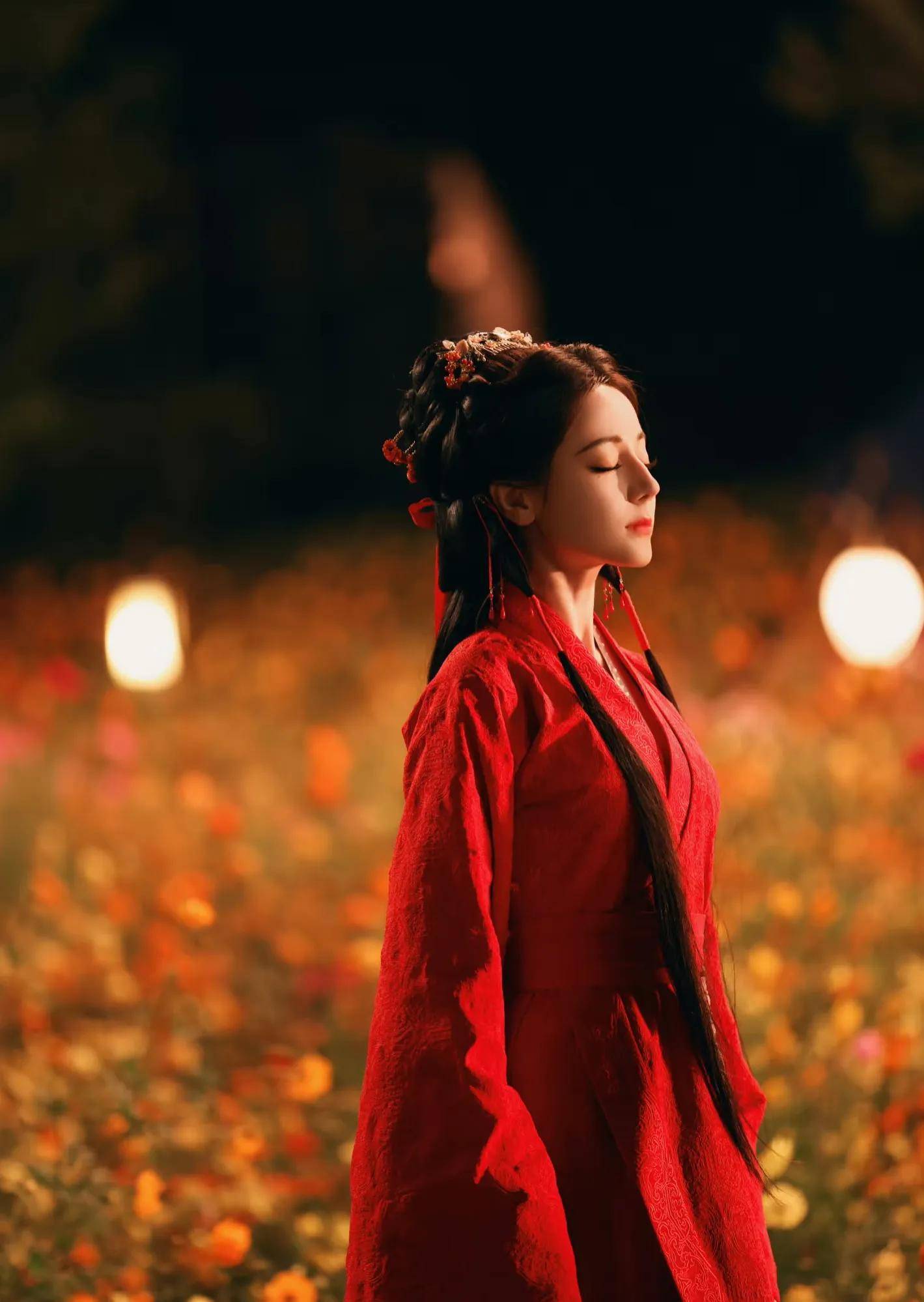 迪丽热巴《暮胥辞》红衣造型:惊艳了时光