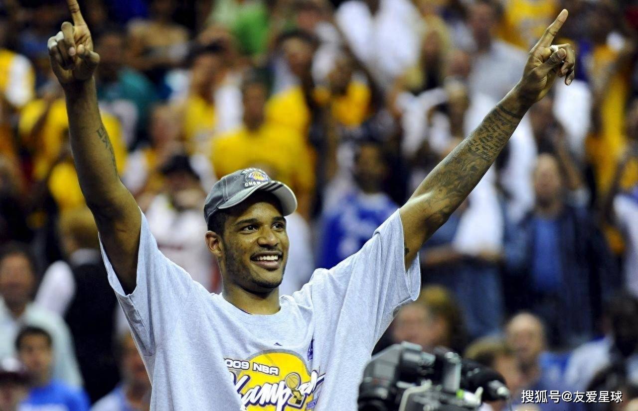 1.16 亿美金挥霍一空？阿里扎破产背后：从冠军3D 到街头教练的唏嘘人生_搜狐网