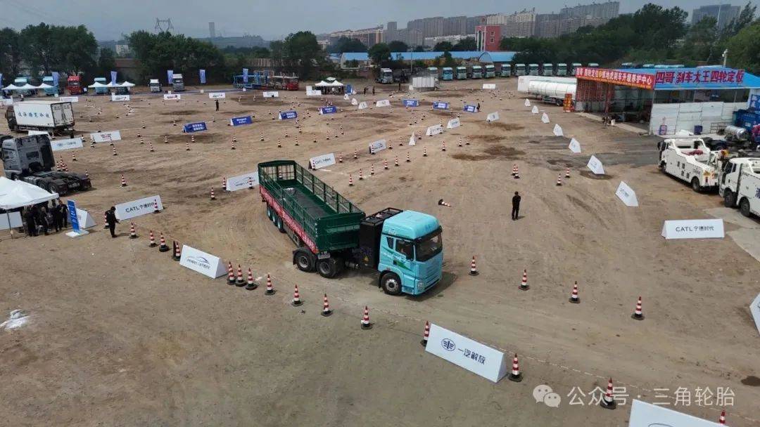 Соревнования водителей грузовиков FAW Jiefang: практические испытания Площадка соревнований FAW Jiefang Truck Driver Challenge: манёвры и испытательные зоны