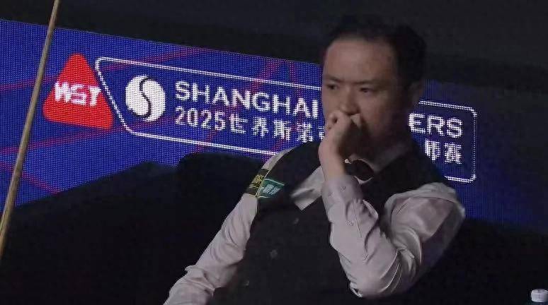 斯诺克上海大师赛：肖国栋三杆破百逆转希金斯，与丁俊晖携手晋级八强