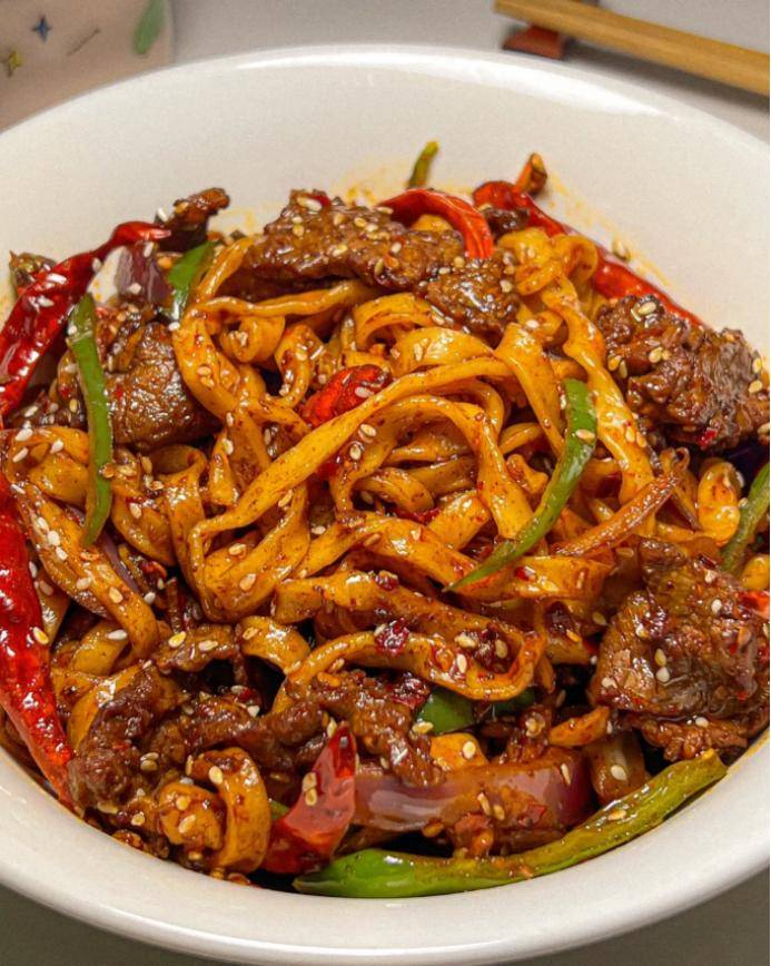 _夜市炒面的做法_夜市炒面炒饭视频