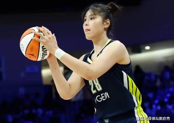 李月汝WNBA生涯遇挑战：3分3板2失误，未来是否被裁？