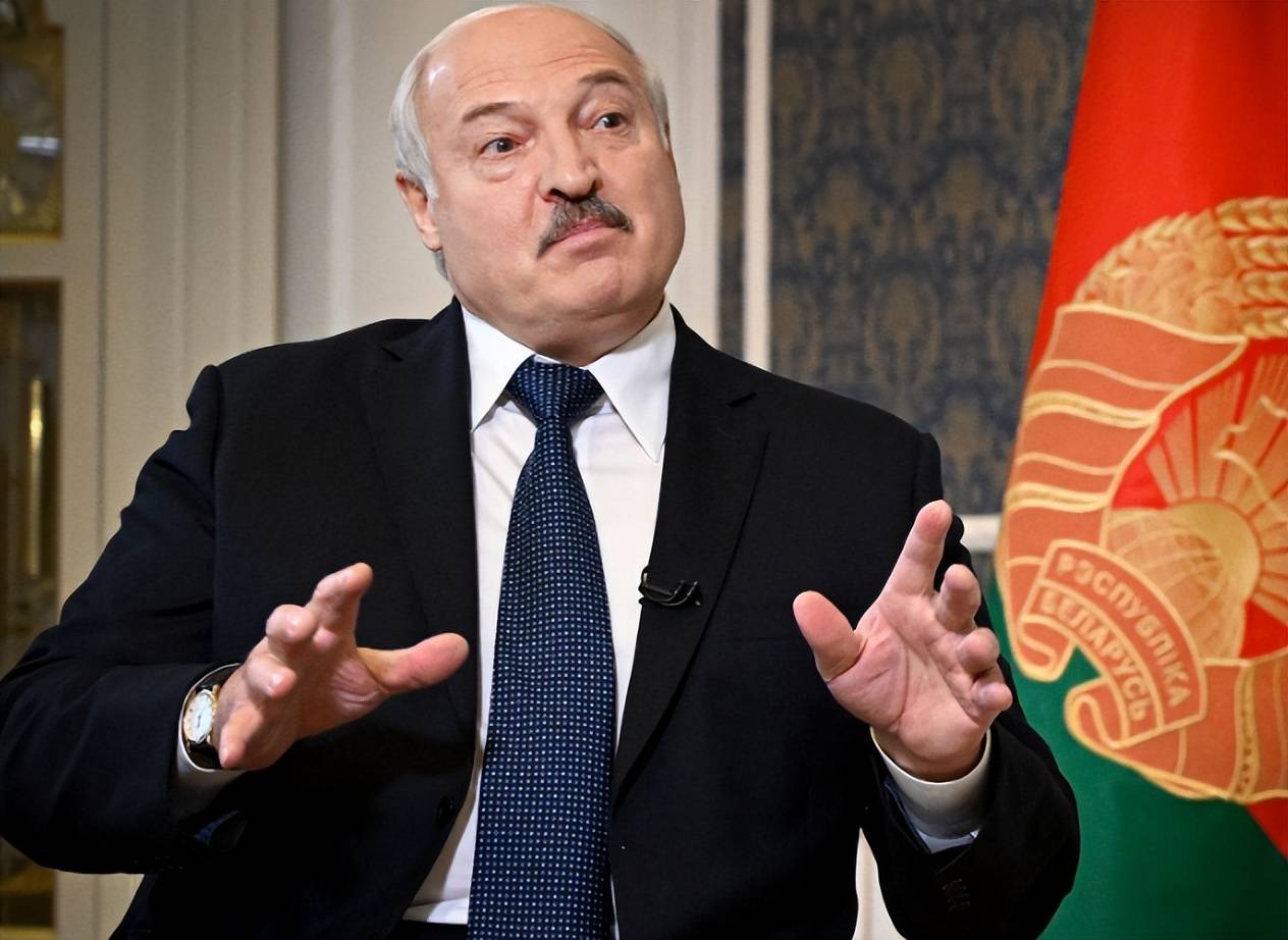 七次成为总统,掌权超过三十年,卢卡申科如何重塑白俄罗斯?
