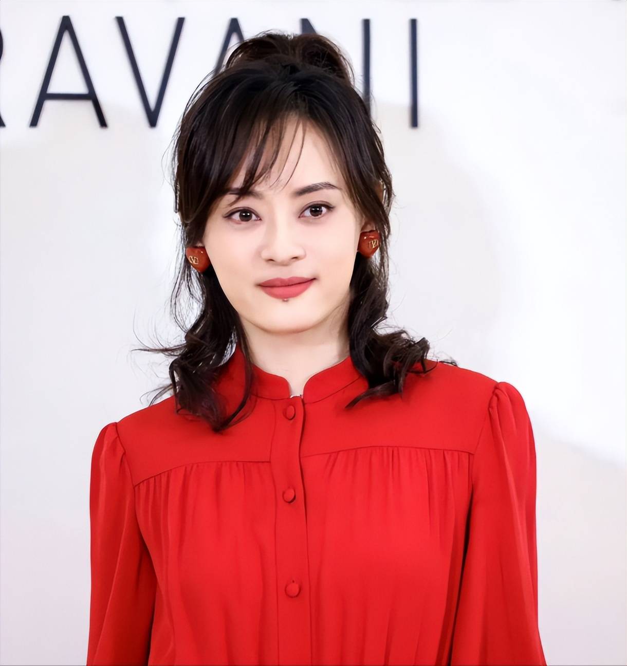 刚回归巅峰就走下坡路?42岁被三宝锐评的孙俪早已不在乎
