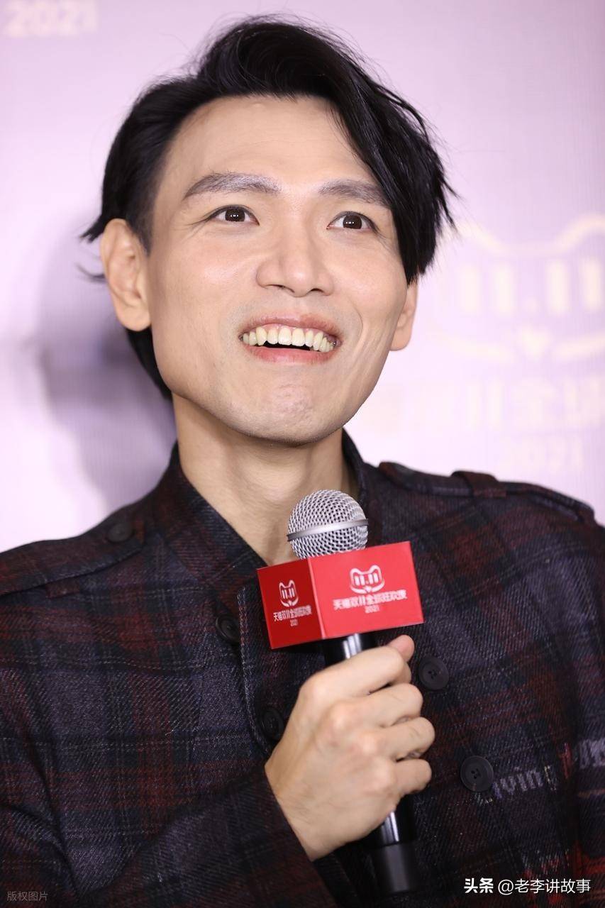 版权迷雾下的星途沉浮:杨宗纬张碧晨为何从巅峰跌落?