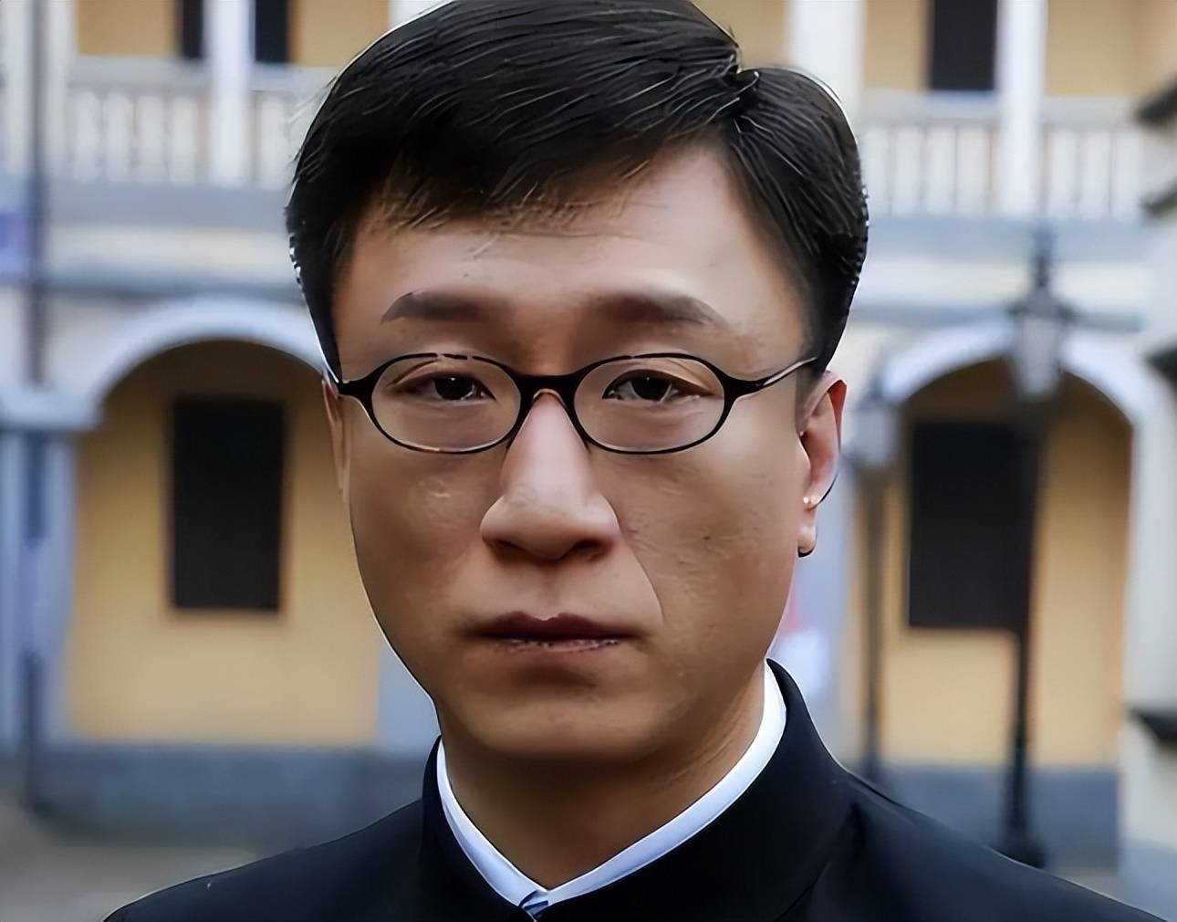 原创姜还是老的辣迎娶小15岁娇妻的孙红雷如今走上了另一条道路