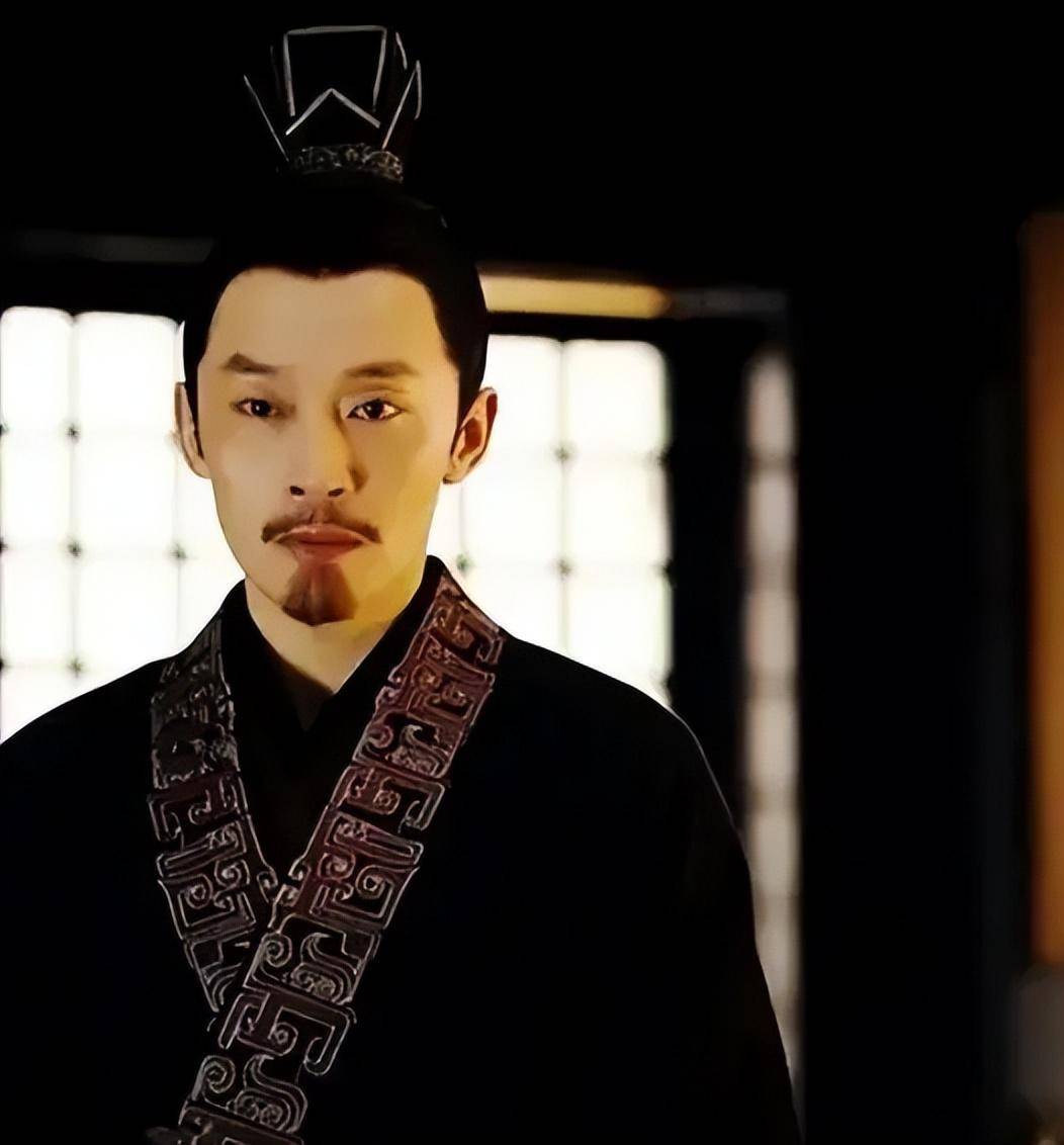 曹磊:人到中年,凭演"鲁迅"走红,娶同学低调恩爱二十年生一子