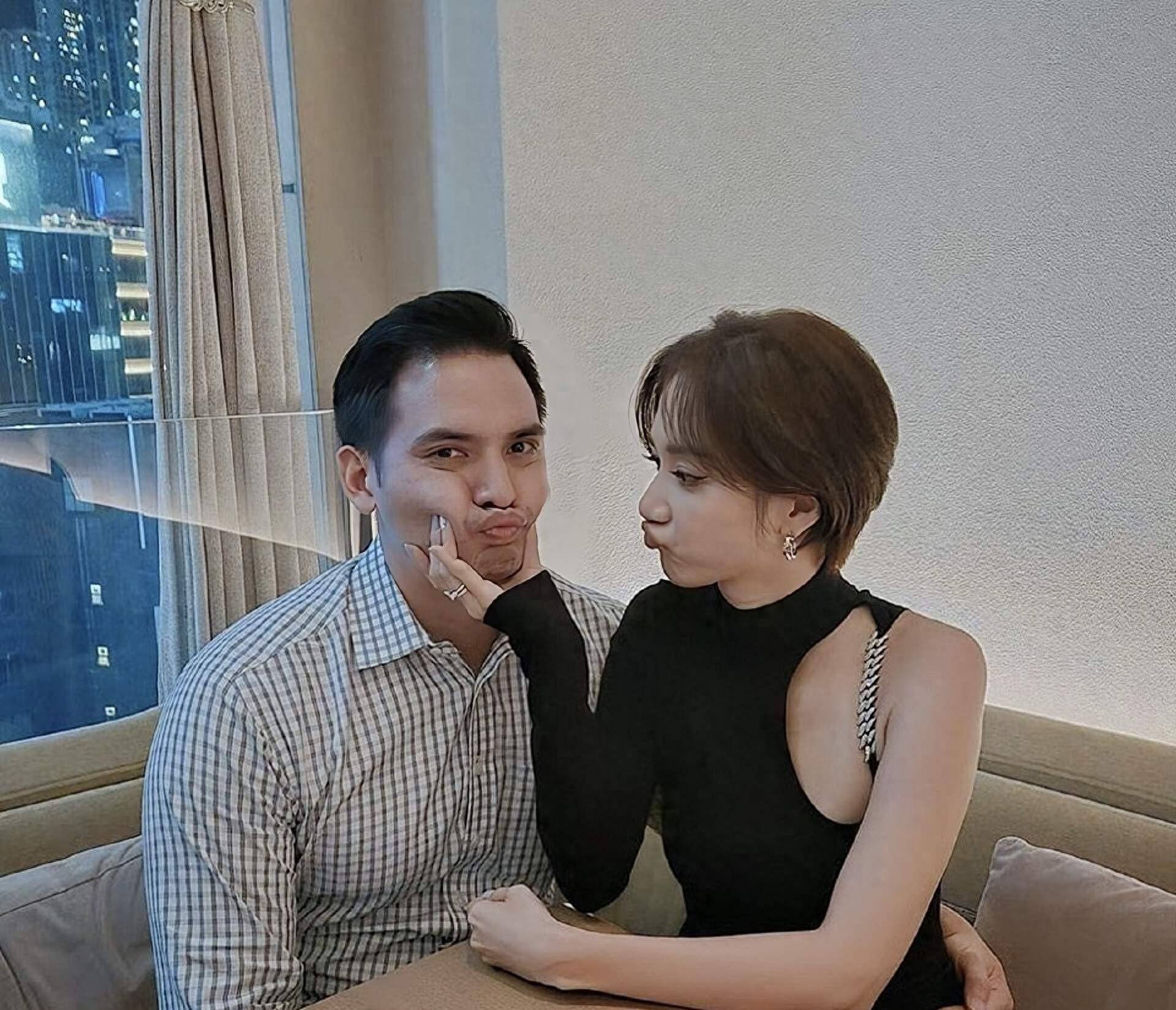 恭喜!tvb前女星王君馨庆祝结婚七周年,与老公至今未造人成功