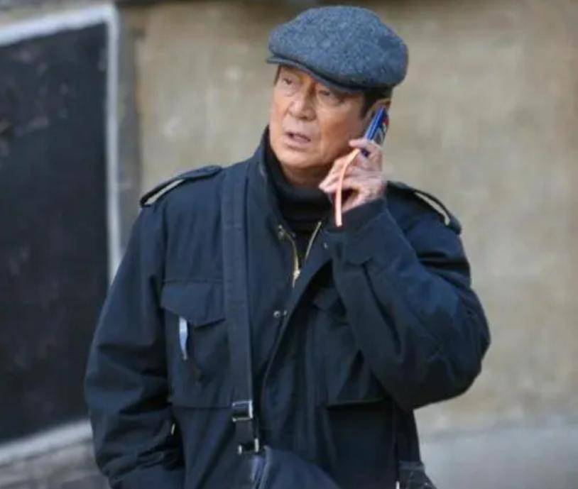 他是"80年代唯一男神",一生无儿无女,40亿遗产全给保姆