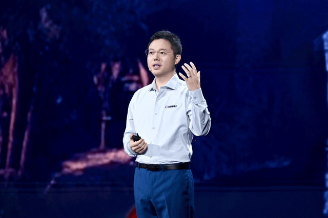 百度智能云升级百舸5.0、千帆4.0，发布数字员工