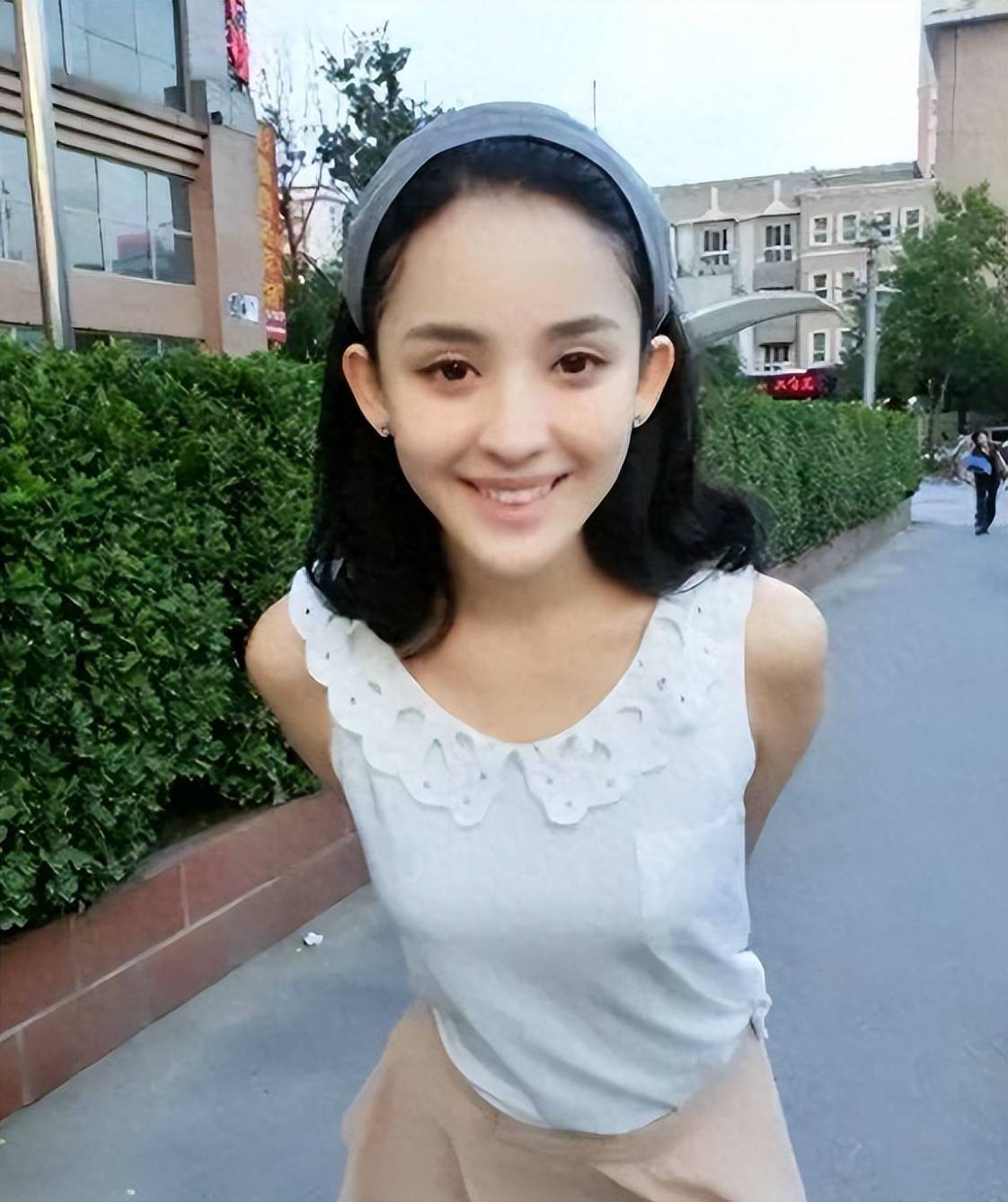 "风流玉女"古力娜扎秘史:美空出身又当又立,外表清纯私交混乱