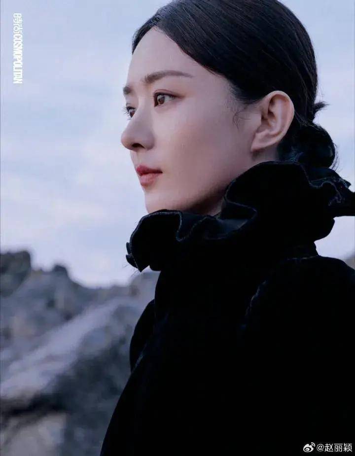 赵丽颖侧颜杀来袭,网友直呼:这颜值,我先舔为敬!