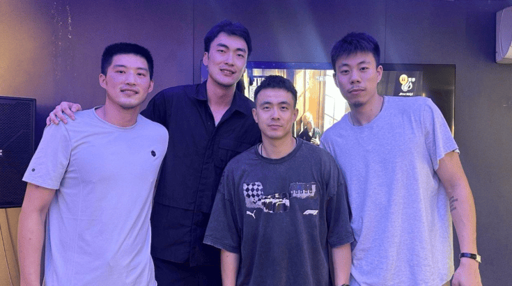 官宣！张镇麟加盟上海男篮，辽篮聚餐话别，杨鸣面临新挑战