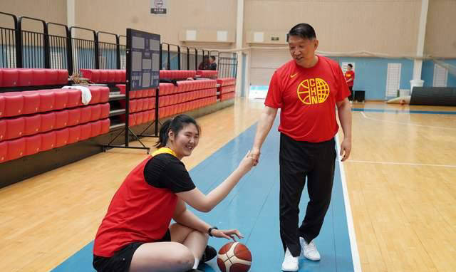 辟谣张子宇冉珂嘉退出中国女篮，另有两人离队