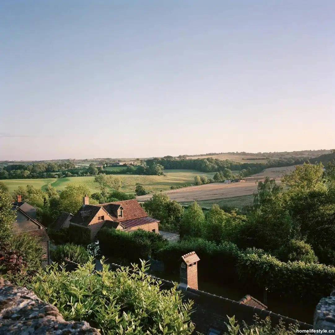 john galliano在法国北部的迷人乡村住宅