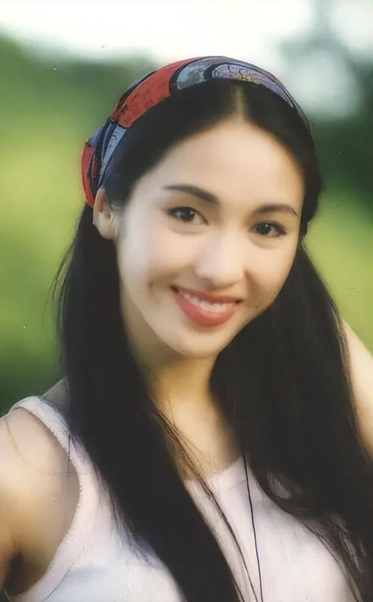 演员黎姿:不后悔嫁给残疾丈夫,一家5口3人残疾,照顾到现在