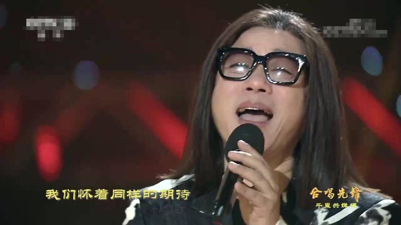 歌手郭峰:22岁年少成名,将一生都献给音乐,61岁仍未婚无子女