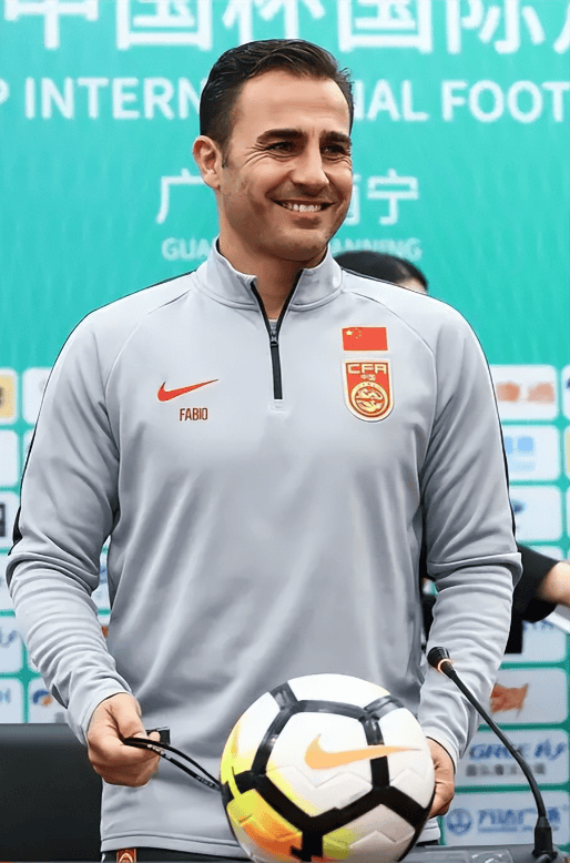 国足选帅新动态:比利时名帅或成黑马,卡纳瓦罗再度竞逐