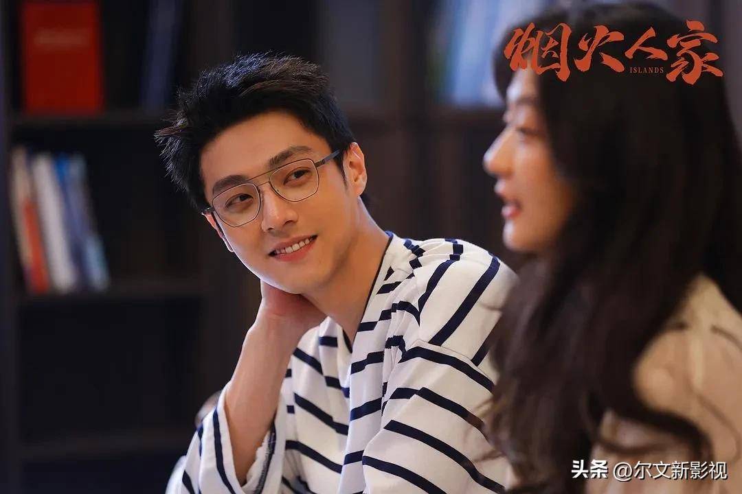 《归队》陈靖可:为贴合角色形象,涂黑全身达三月,化妆致牙染色