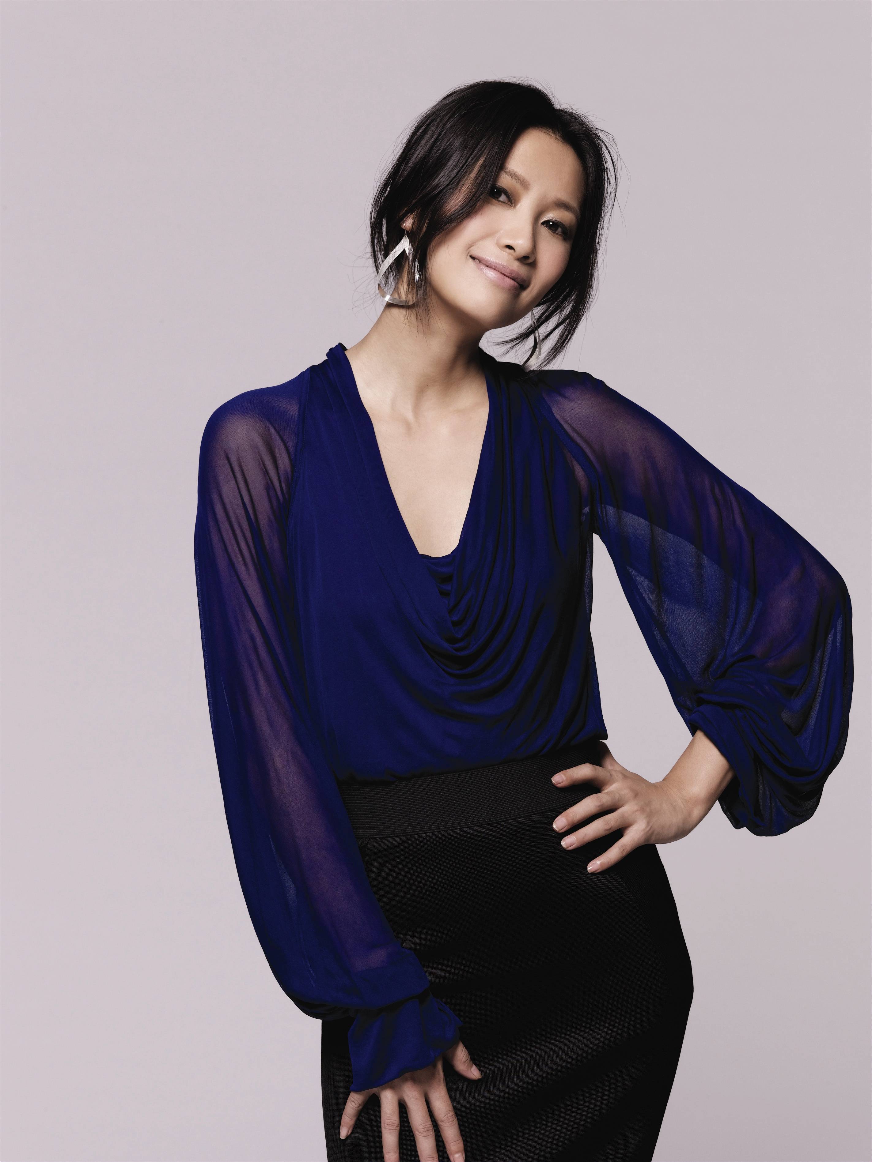 这一次,再多的名和利,也救不了51岁在美国"风流成性"的徐静蕾