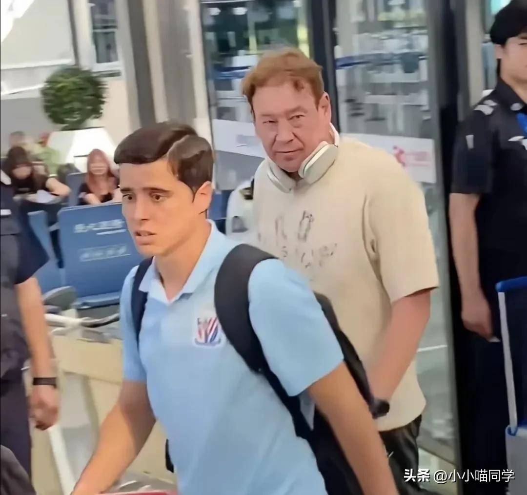 申花是不是战略性放弃亚冠暂且不说，现在的申花是真没人可用了