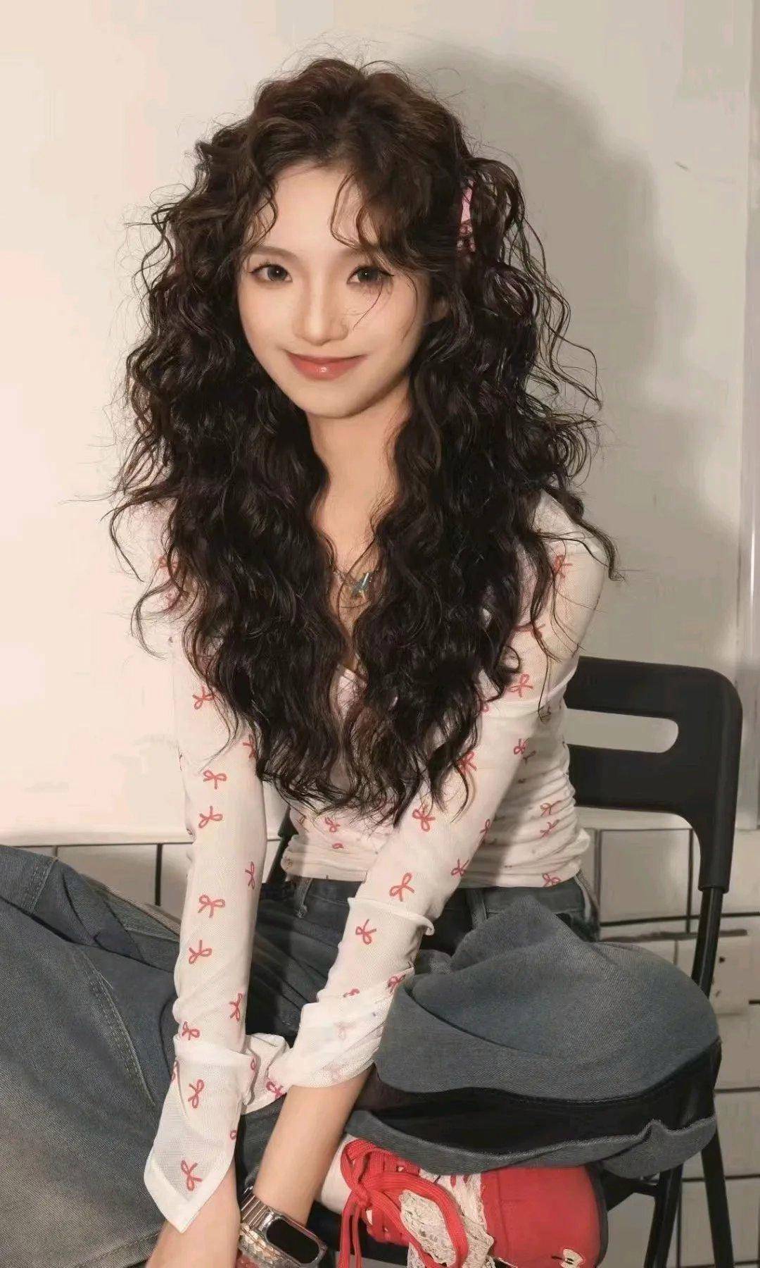 卷发不重样大波浪慵懒小卷发飒爽总有一款戳中你的审美点