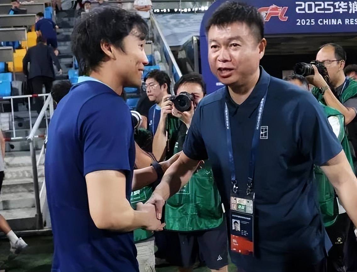 中国男足主教练选拔：高洪波成唯一符合条件的本土教练
