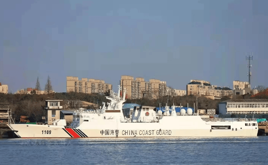 海军那边瞧不上海警这边"再上岗",中国海警718b型巡逻舰的故事