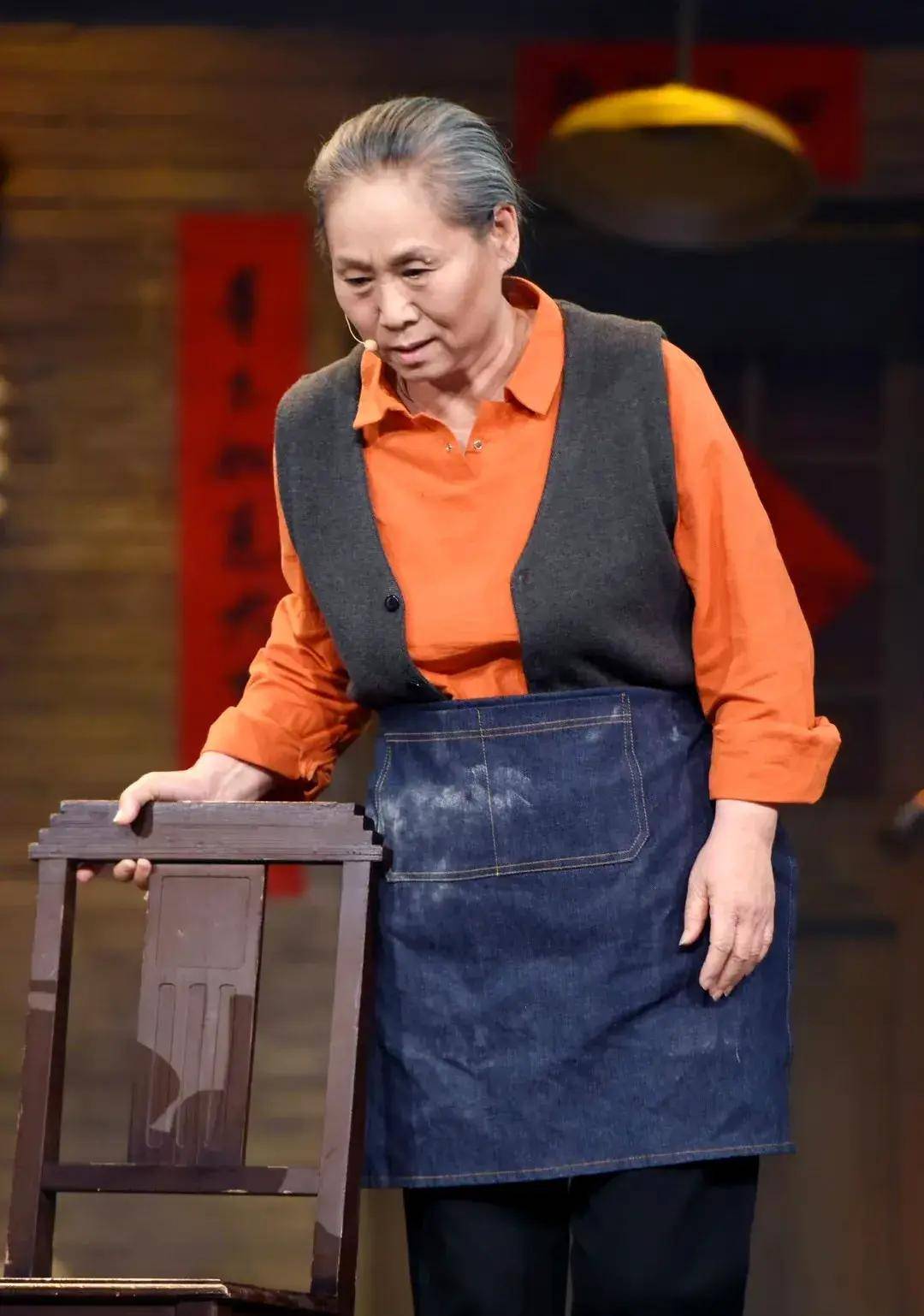 "百亿老太"苇青:60岁北漂,73岁拥有百亿票房,她的故事很励志