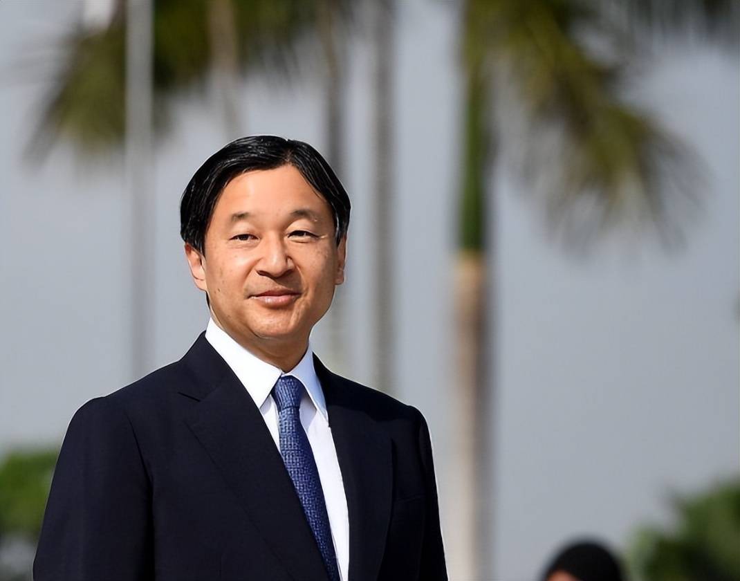 日本天皇家到底多狗血?兄弟为争位暗斗,皇后王妃都是生育机器
