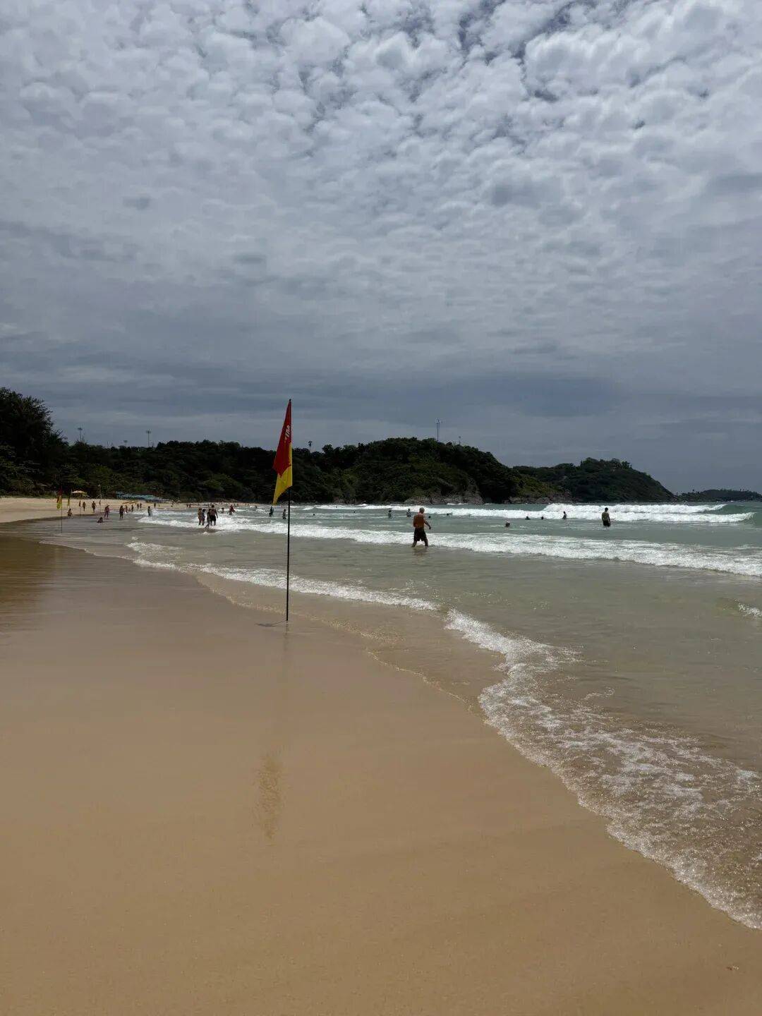 图片[2]-21岁中国男子在泰国普吉岛被海浪冲走超24小时，女友发现后报警 -华闻时空