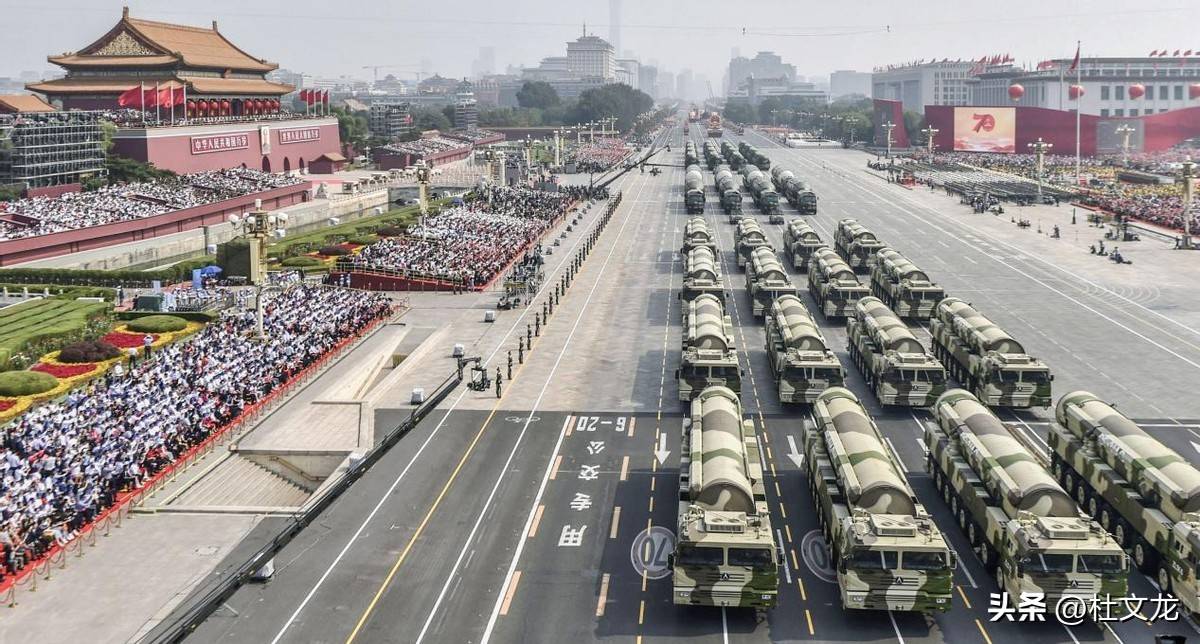 纪念中国人民抗日战争暨世界反法西斯战争胜利80周年阅兵式,在北京