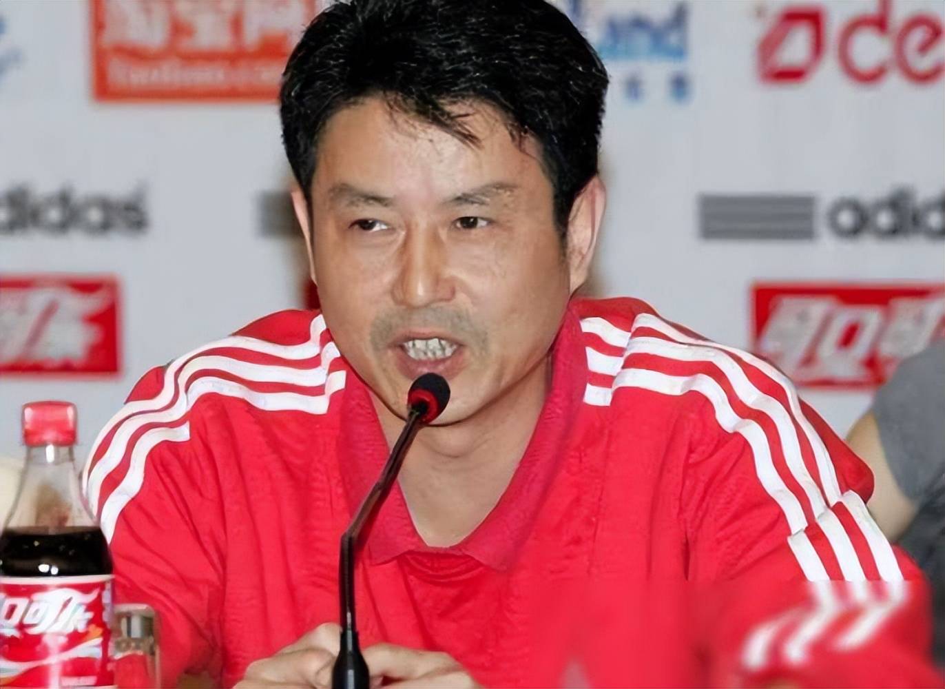 李东红比陈忠和小11岁,又是头昏,她父母一听男方二婚带娃,刚开始不