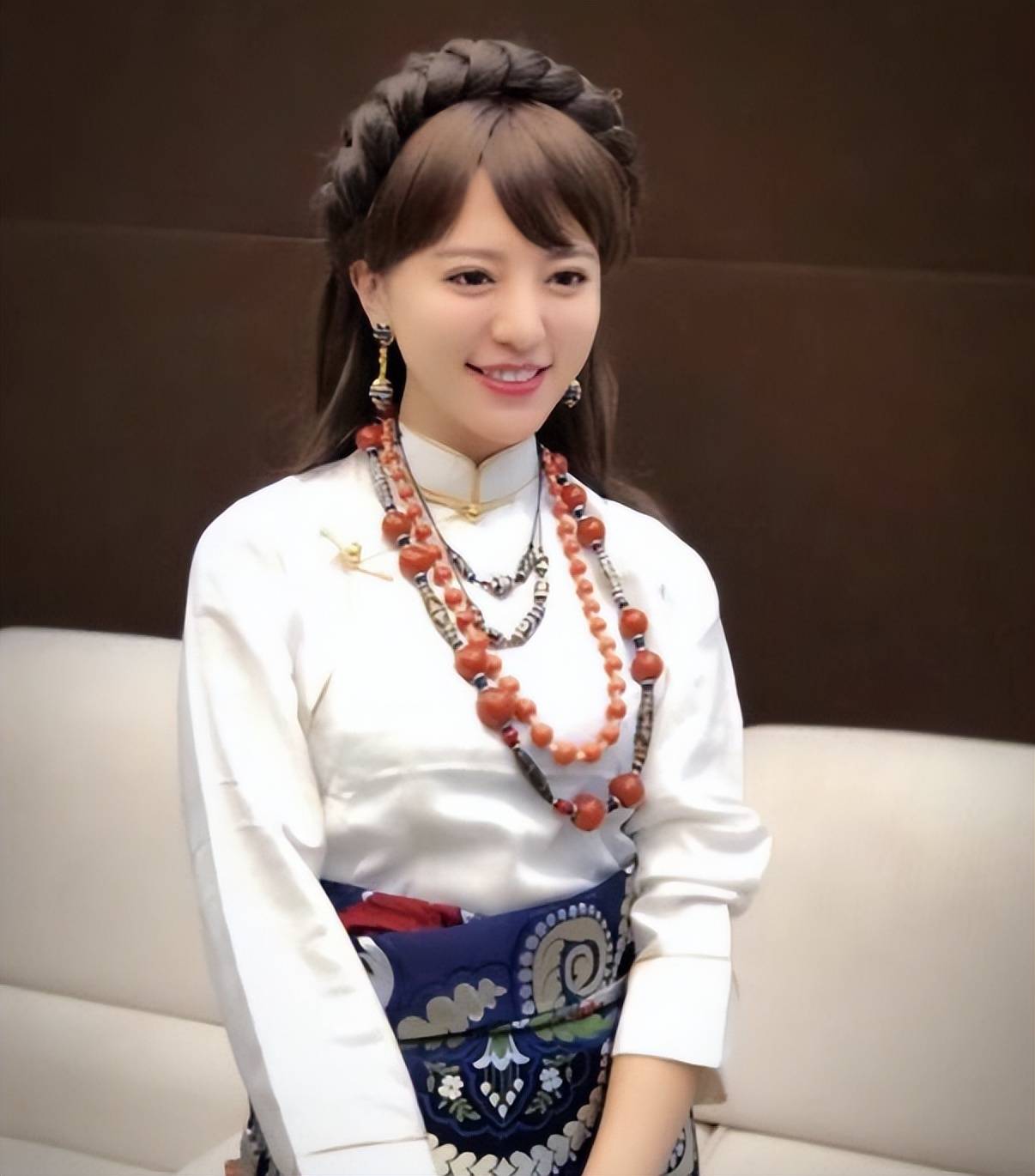 阿兰·达瓦卓玛这个名字对于许多人来说或许有些陌生但她的故事却