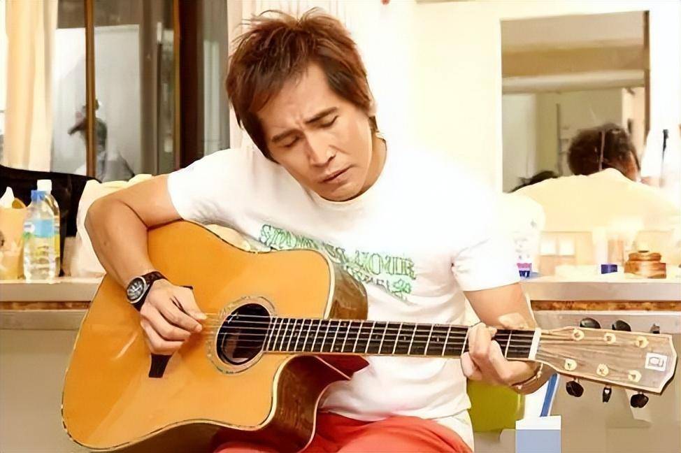 62岁的齐秦:我与王祖贤纠缠了15年,余生不会再愧对小24岁的妻子