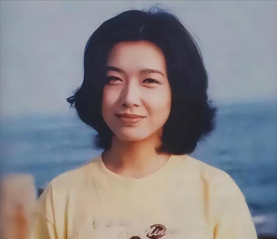 江珊:我在国外过得很舒适,没钱就回国拍戏,赚够了再回国外享受