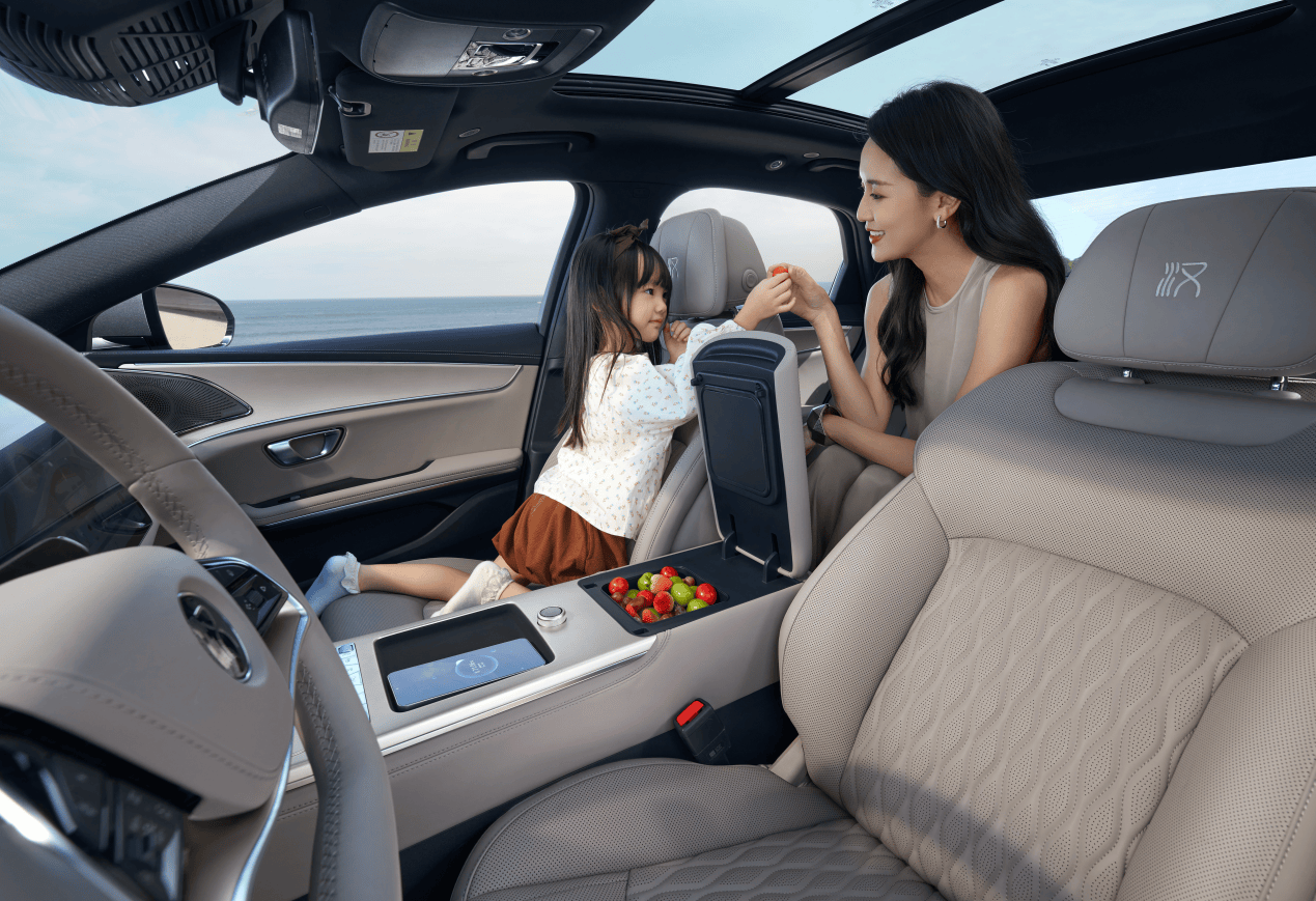 中国品牌高端化标杆,比亚迪汉长续航版补贴后15.98万元起