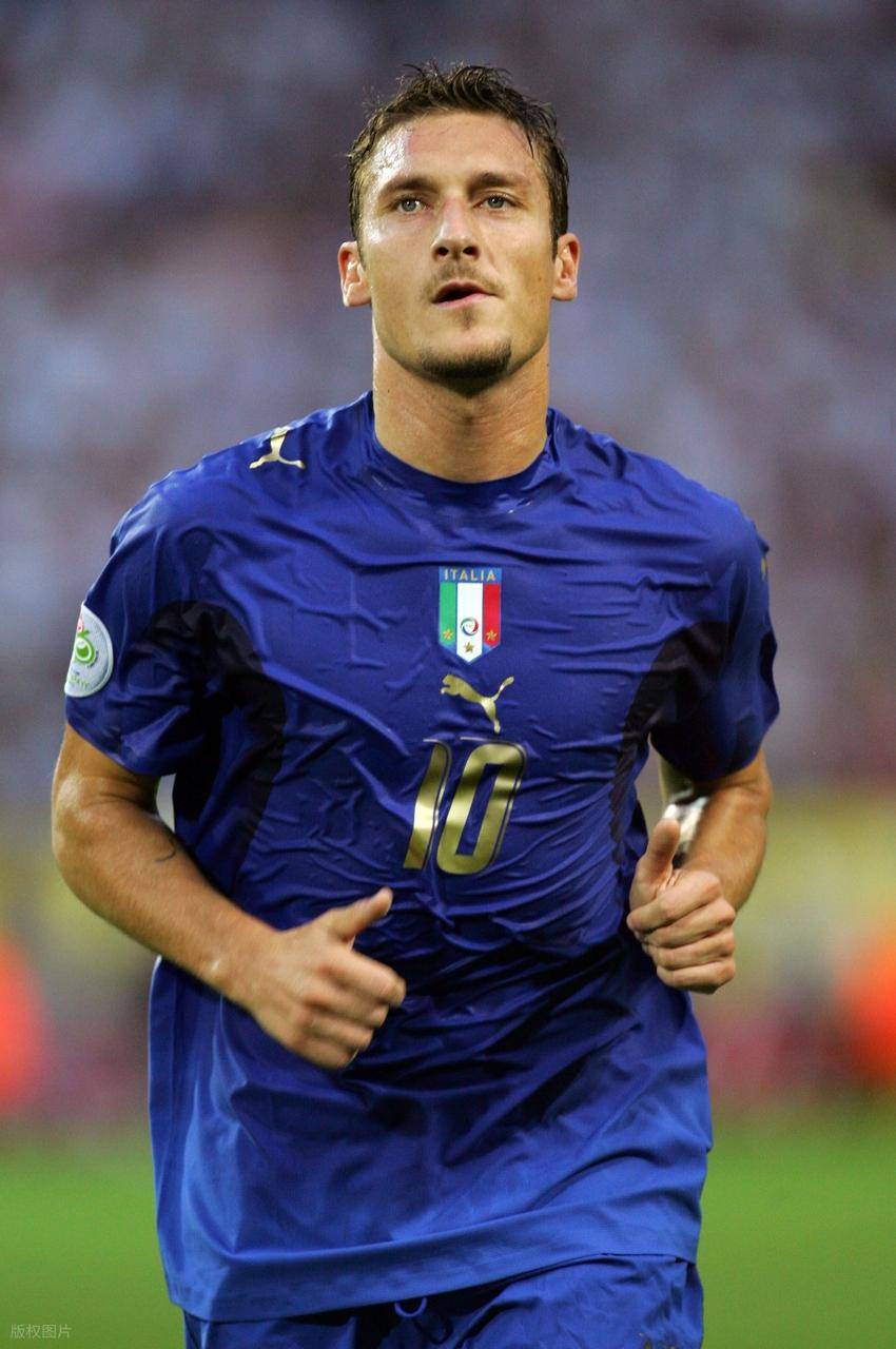 意大利国家队21世纪球员排名发布!托蒂第5卡纳瓦罗第6内斯塔落选