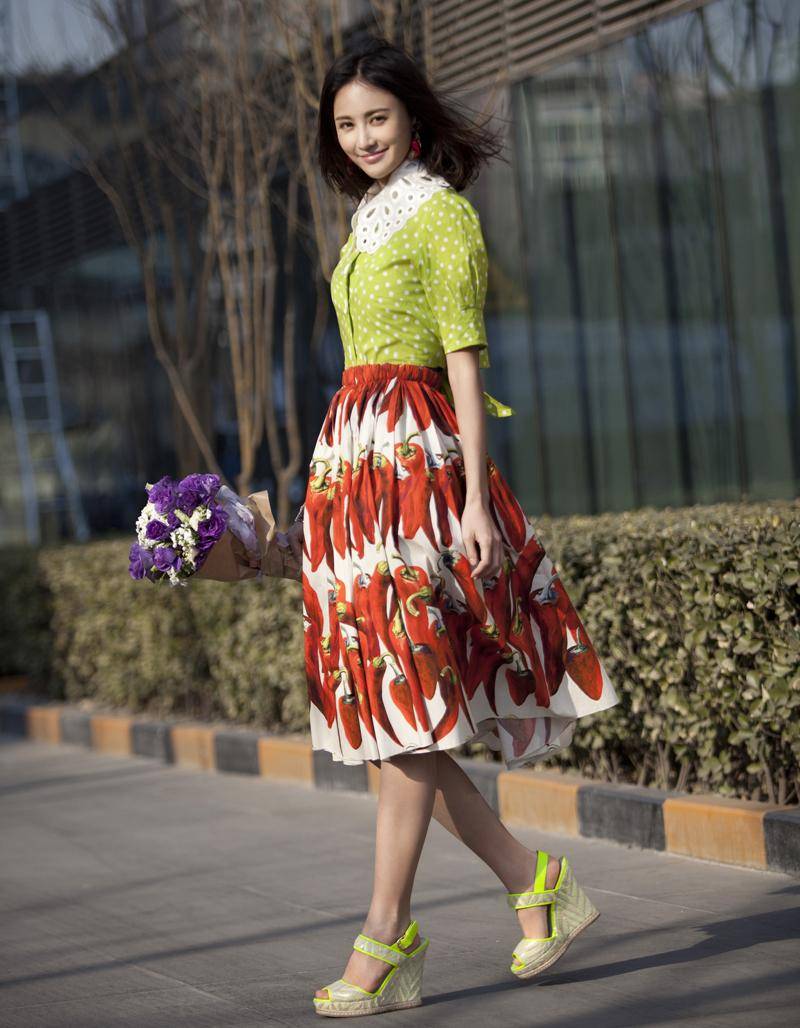 张歆艺:在38岁高龄为小丈夫生儿子,家庭美满,幸福安康