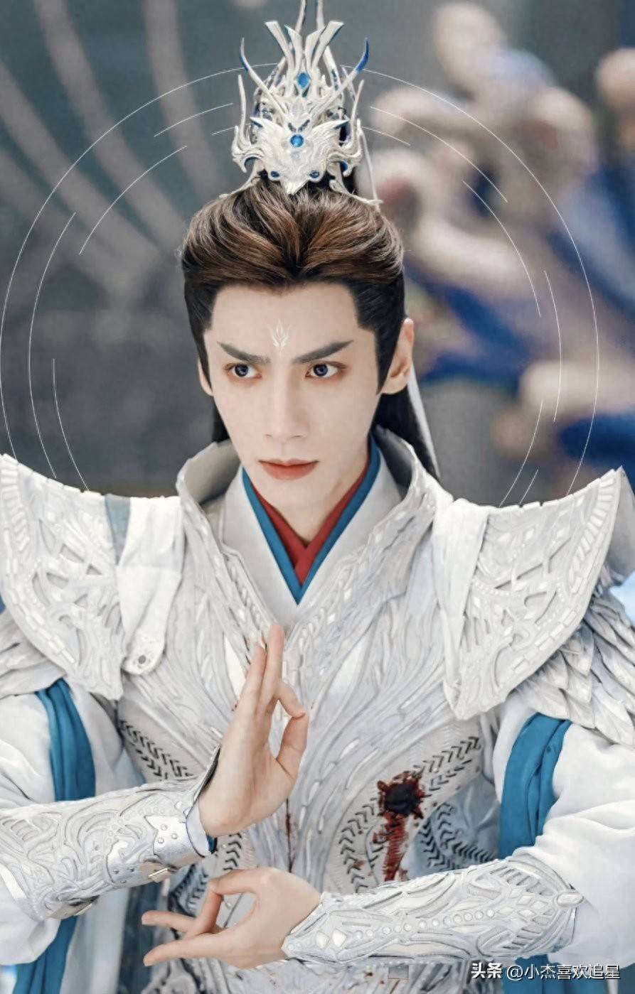 罗云熙古装男神气质绝绝子,演技精湛,多才多艺全能男演员