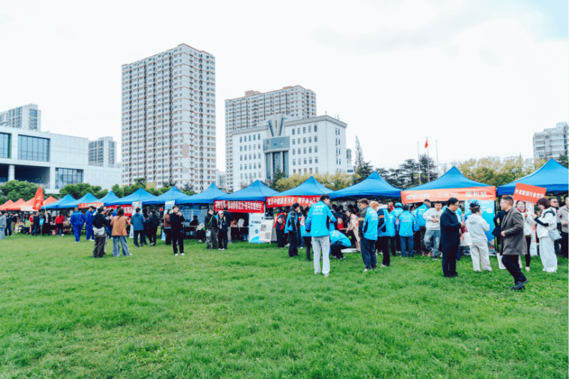 江苏省新沂市第二届“两企三新”联谊运动会成功举办(图10) 江苏省新沂市第二届“两企三新”联谊运动会成功举办(图10)