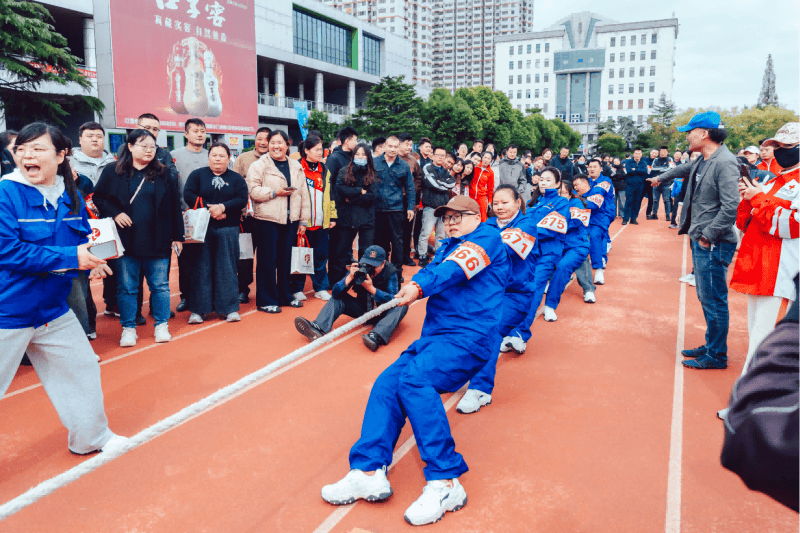 江苏省新沂市第二届“两企三新”联谊运动会成功举办(图4) 江苏省新沂市第二届“两企三新”联谊运动会成功举办(图4)