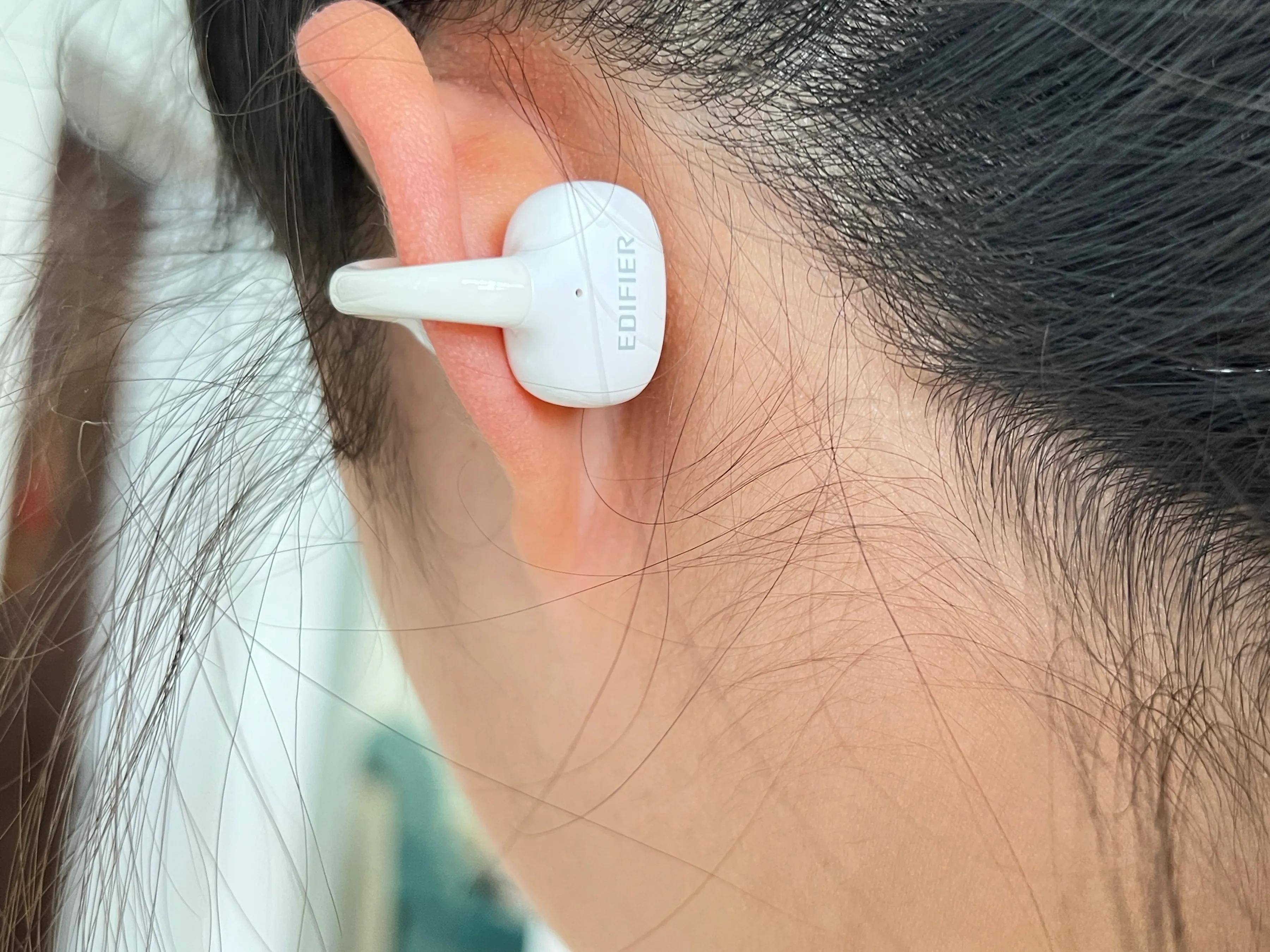 这款全能型开放式耳机可闭眼入！体验耳夹式蓝牙耳机漫步者FitClip Ultra