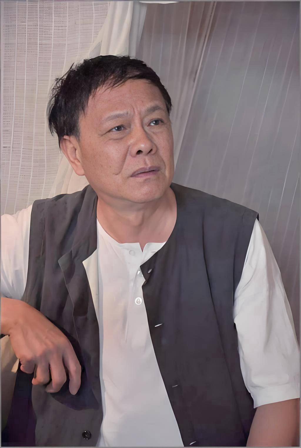 在个人生活方面,卢家全与妻子的关系非常和谐