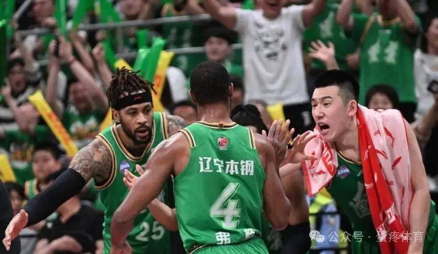 重磅!CBA三冠FMVP加盟上海男篮,与张镇麟、昔日第一中锋冲冠