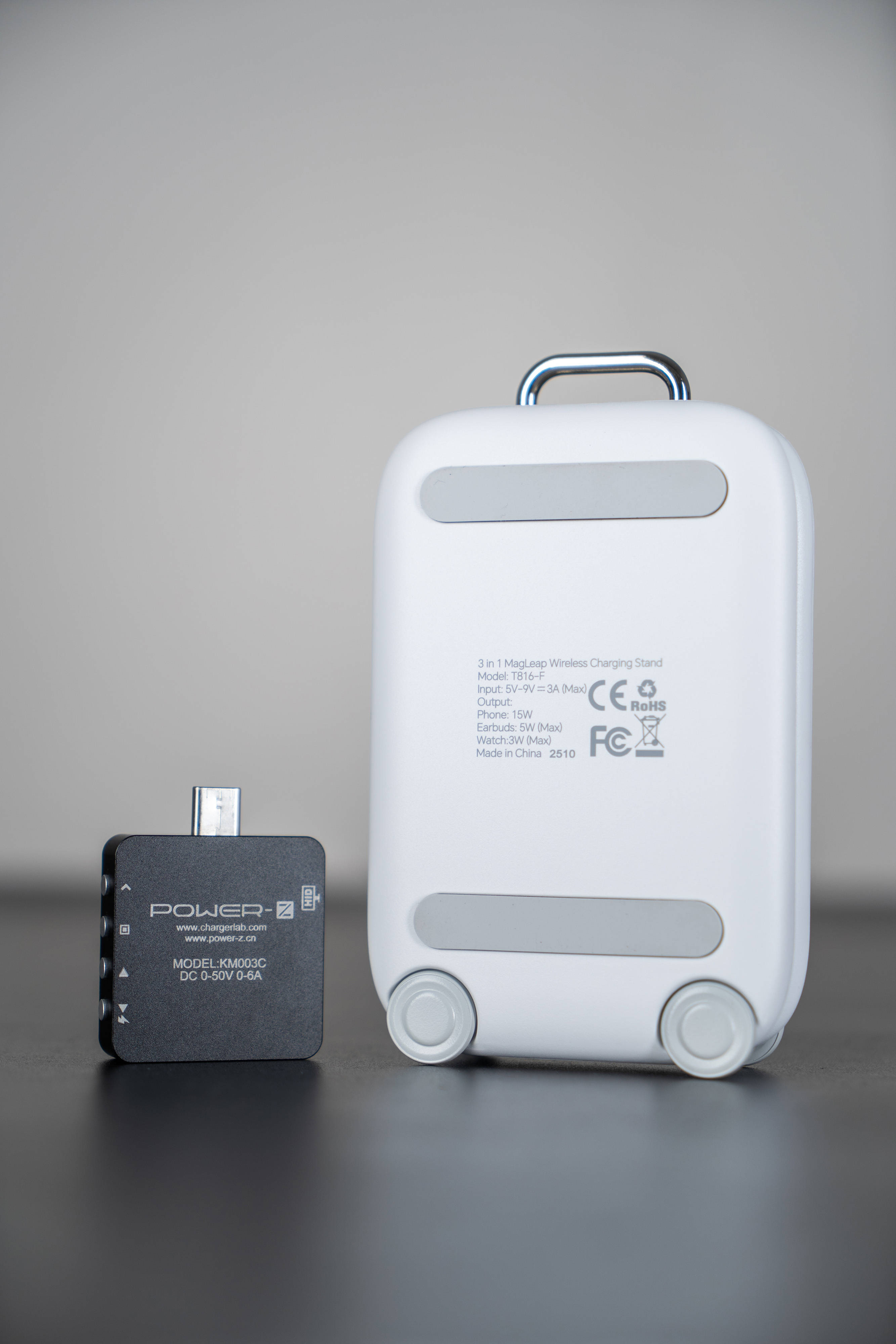 行李箱造型的无线充电器见过吗?迪奥科三合一折叠磁吸充电器分享