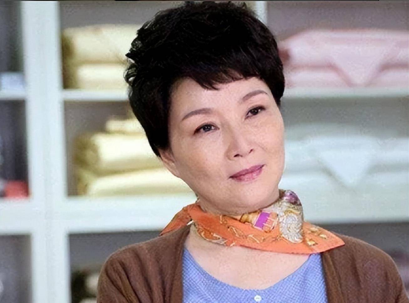 著名演员朱茵:婚姻失败,对女儿有愧疚,一生唯一痛苦的事是失眠