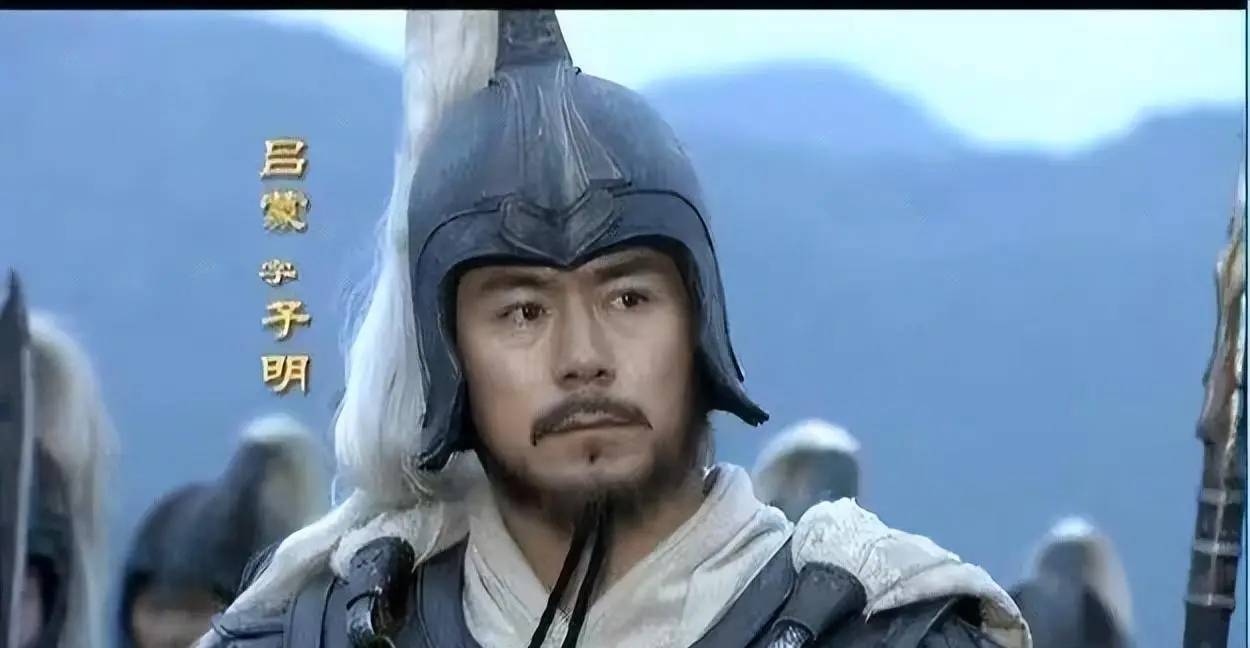 都骂糜芳是千古罪人,但若你是他,被关羽当众羞辱,会怎么选?