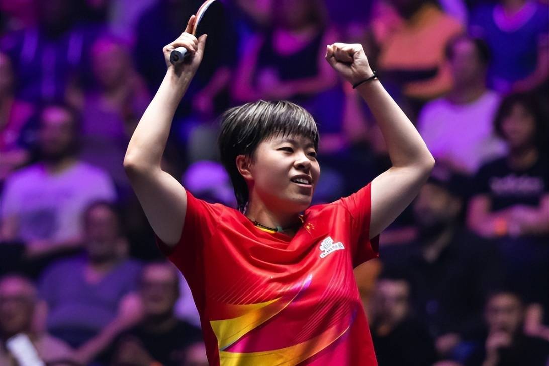孤军奋战，王艺迪4-2朱芊曦闯进决赛，牢牢抓住对手弱点