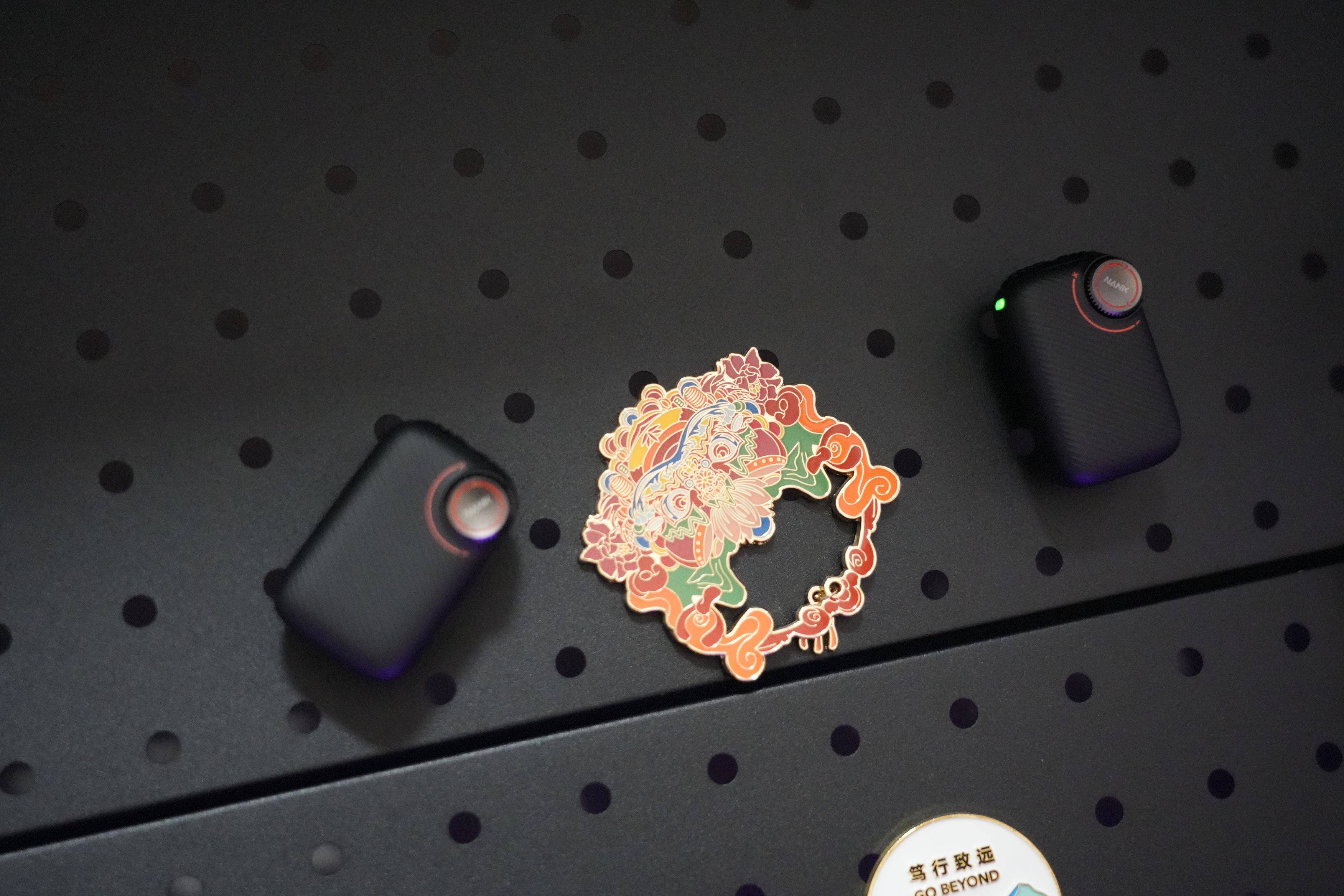 南卡 Qmic 领夹麦实测:风噪喷麦全搞定,新手拍短视频收音不焦虑